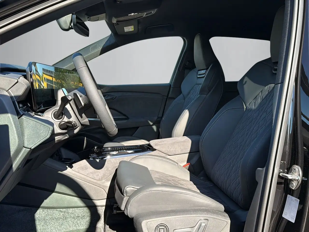 Audi Q6 6