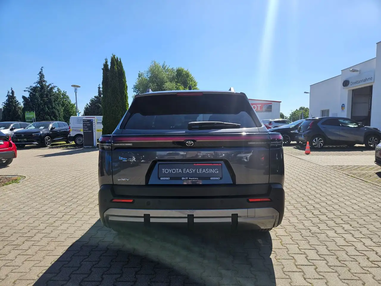 Toyota bZ4X 8