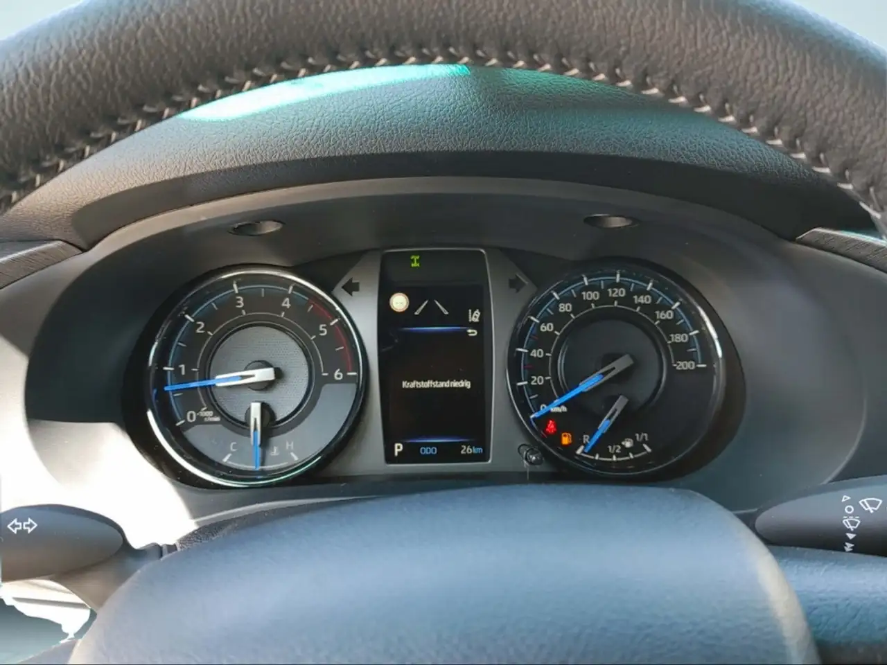 Toyota Hilux 6
