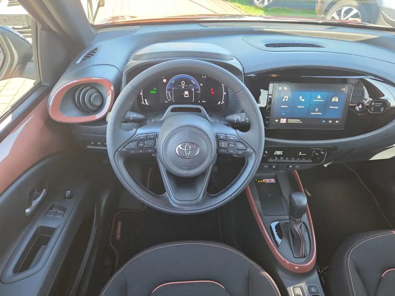 Toyota Aygo X 8