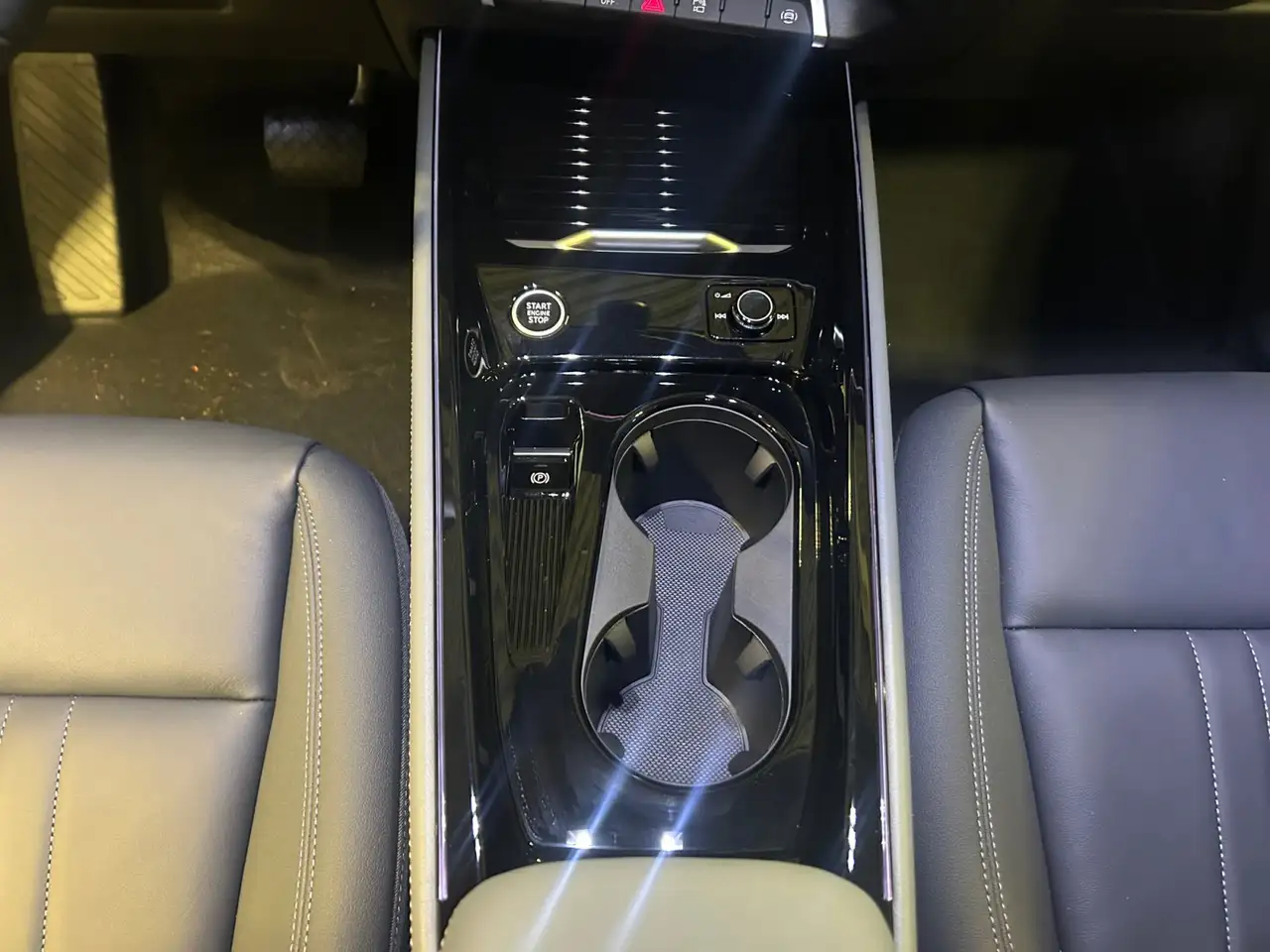 Audi Q3 6