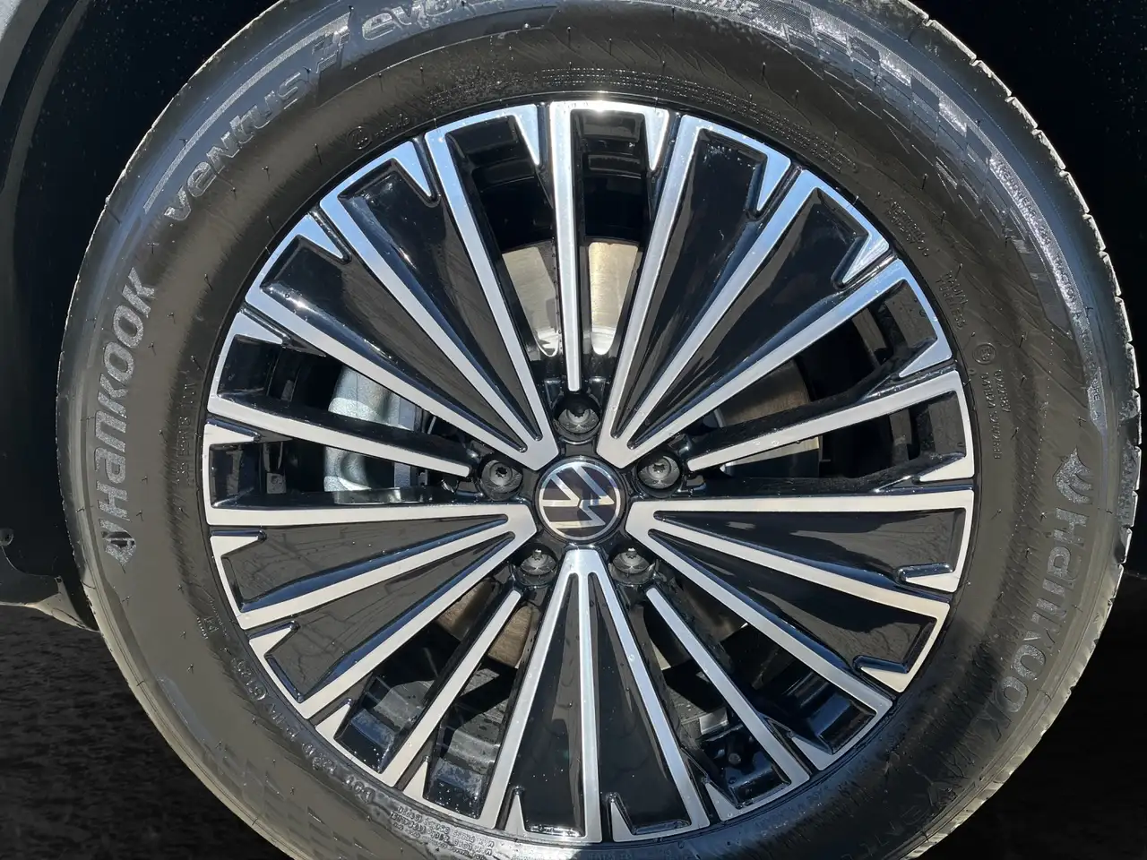 Volkswagen Tiguan 6