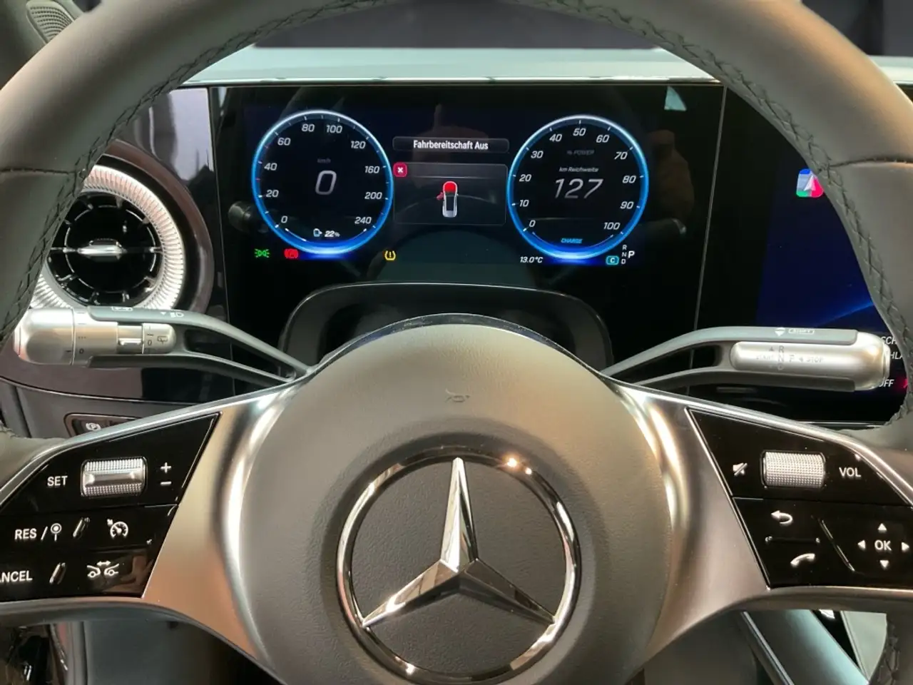 Mercedes-Benz GLB 250 7