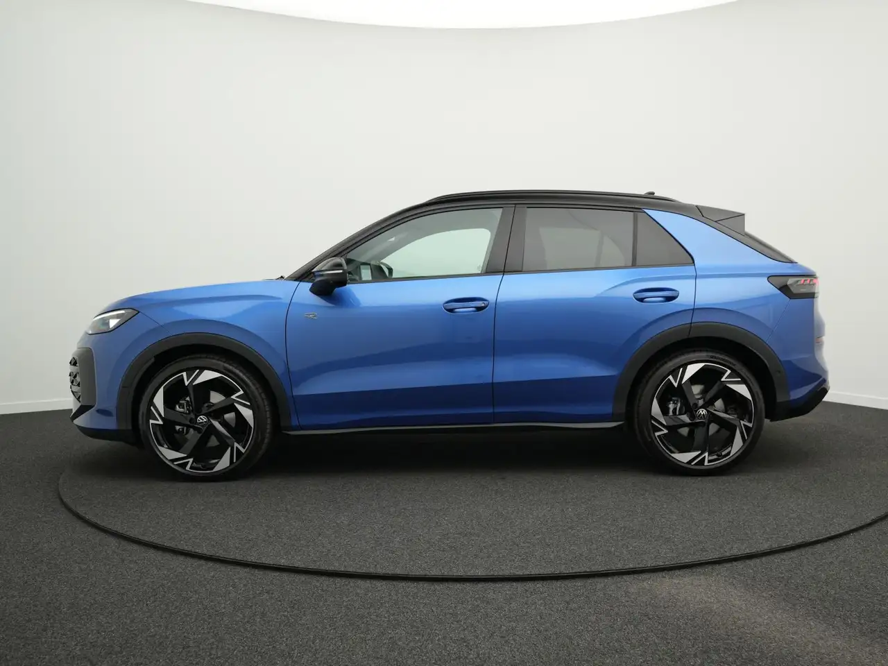 Volkswagen T-Roc 10