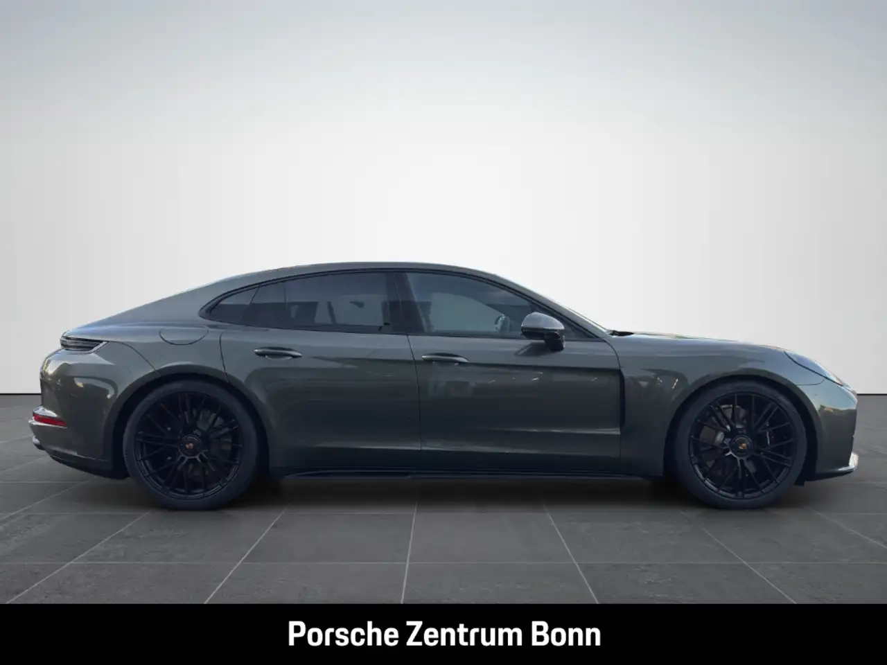 Porsche Panamera 4