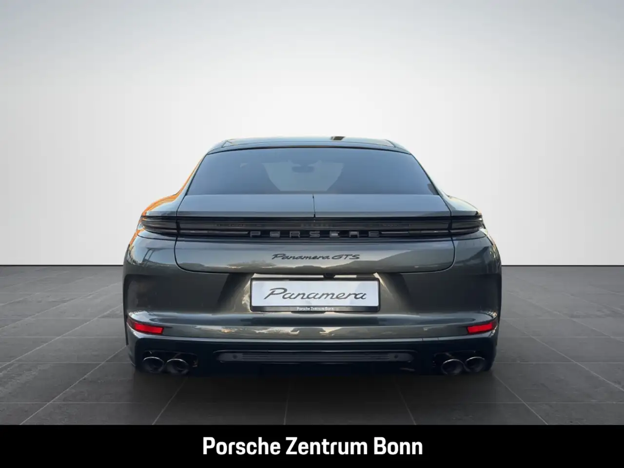 Porsche Panamera 6