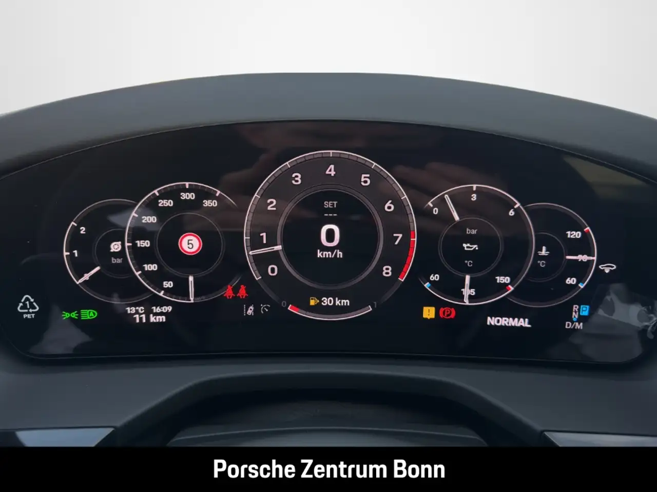 Porsche Panamera 11