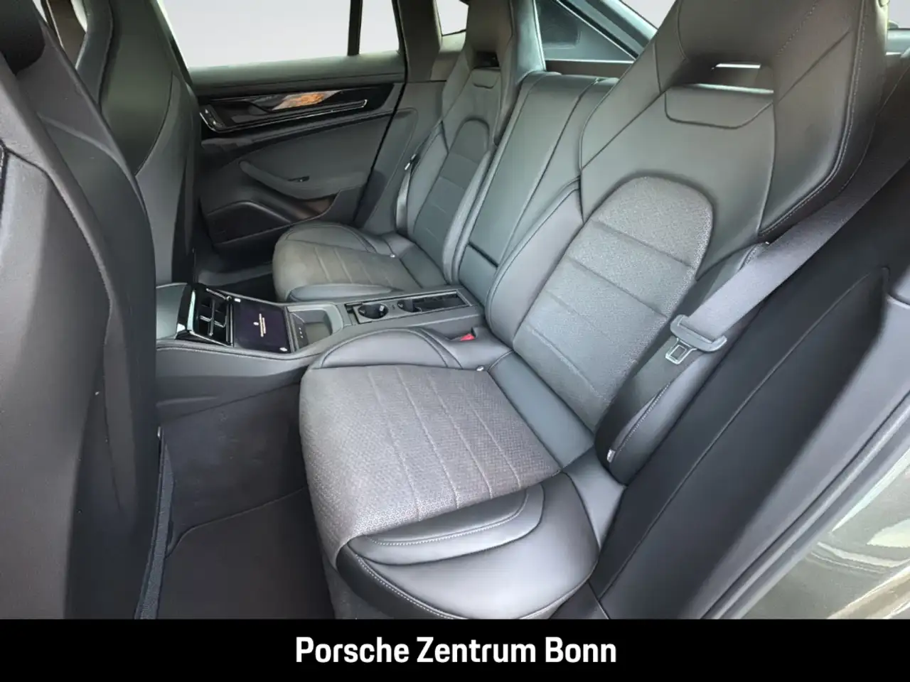 Porsche Panamera 13