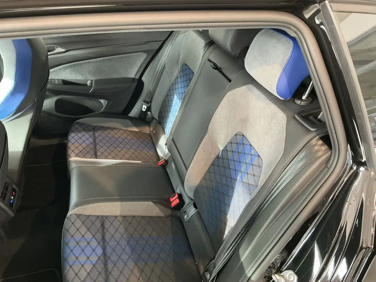 Volkswagen Golf 14