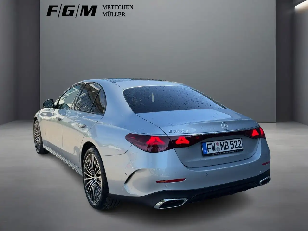 Mercedes-Benz E 220 2