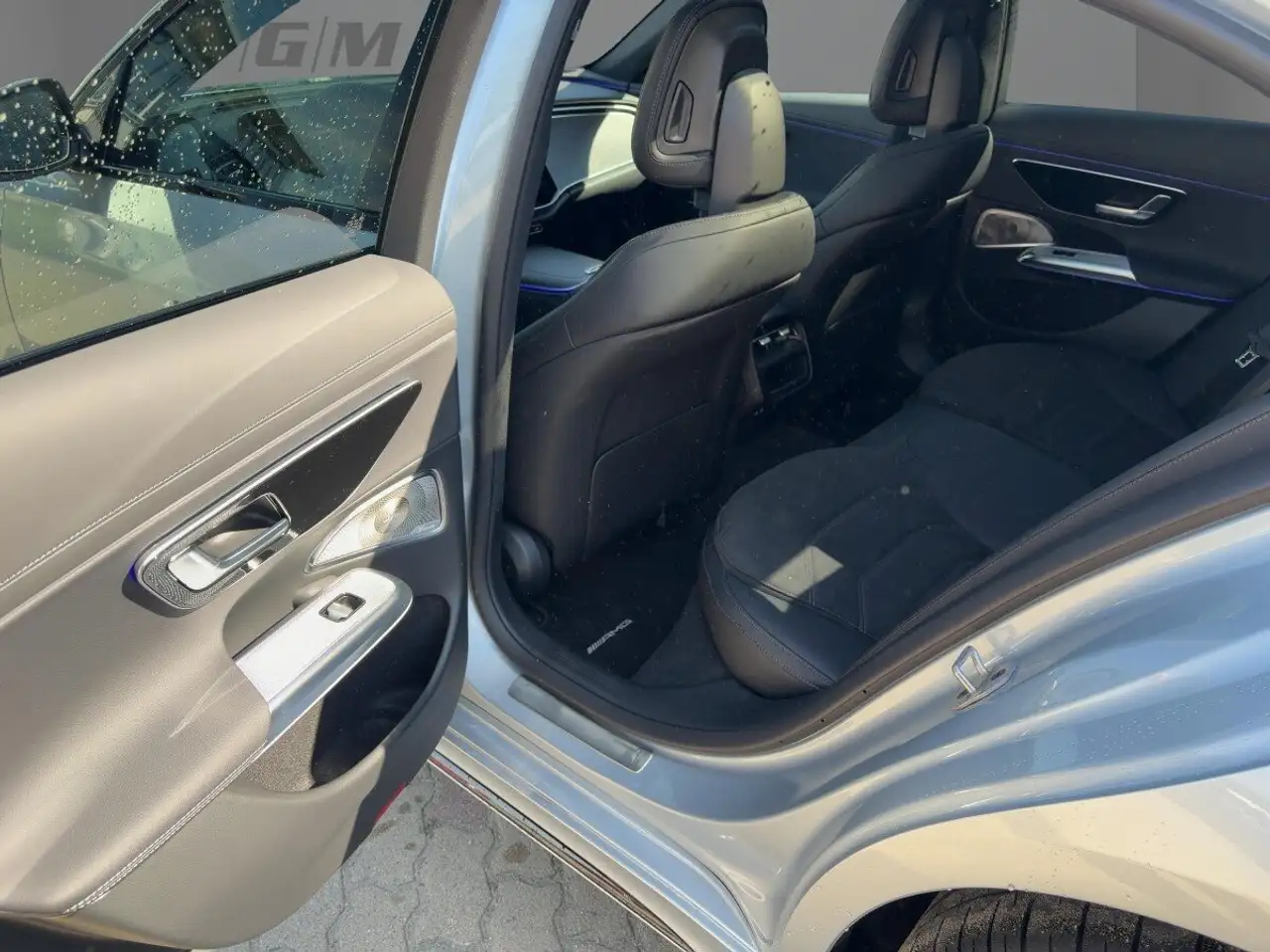 Mercedes-Benz E 220 7