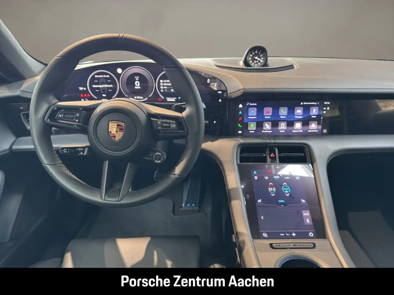 Porsche Taycan 15