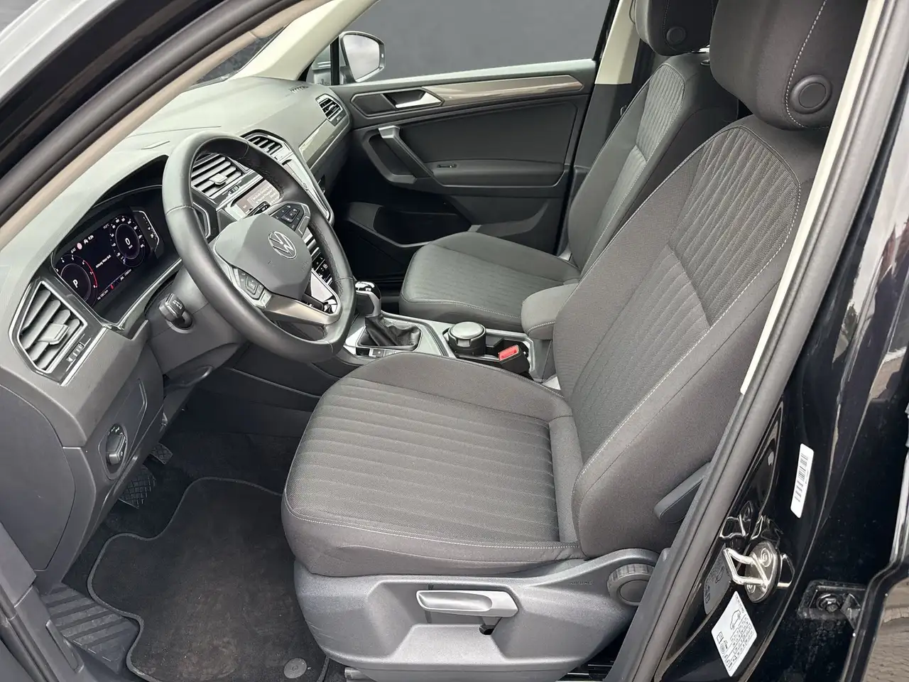Volkswagen Tiguan 7