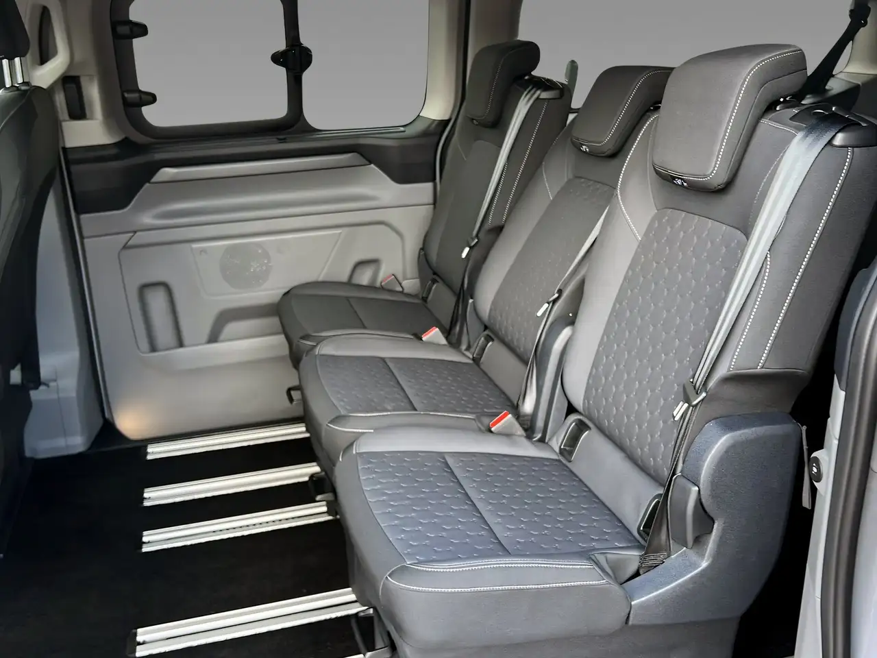 Ford Tourneo 10