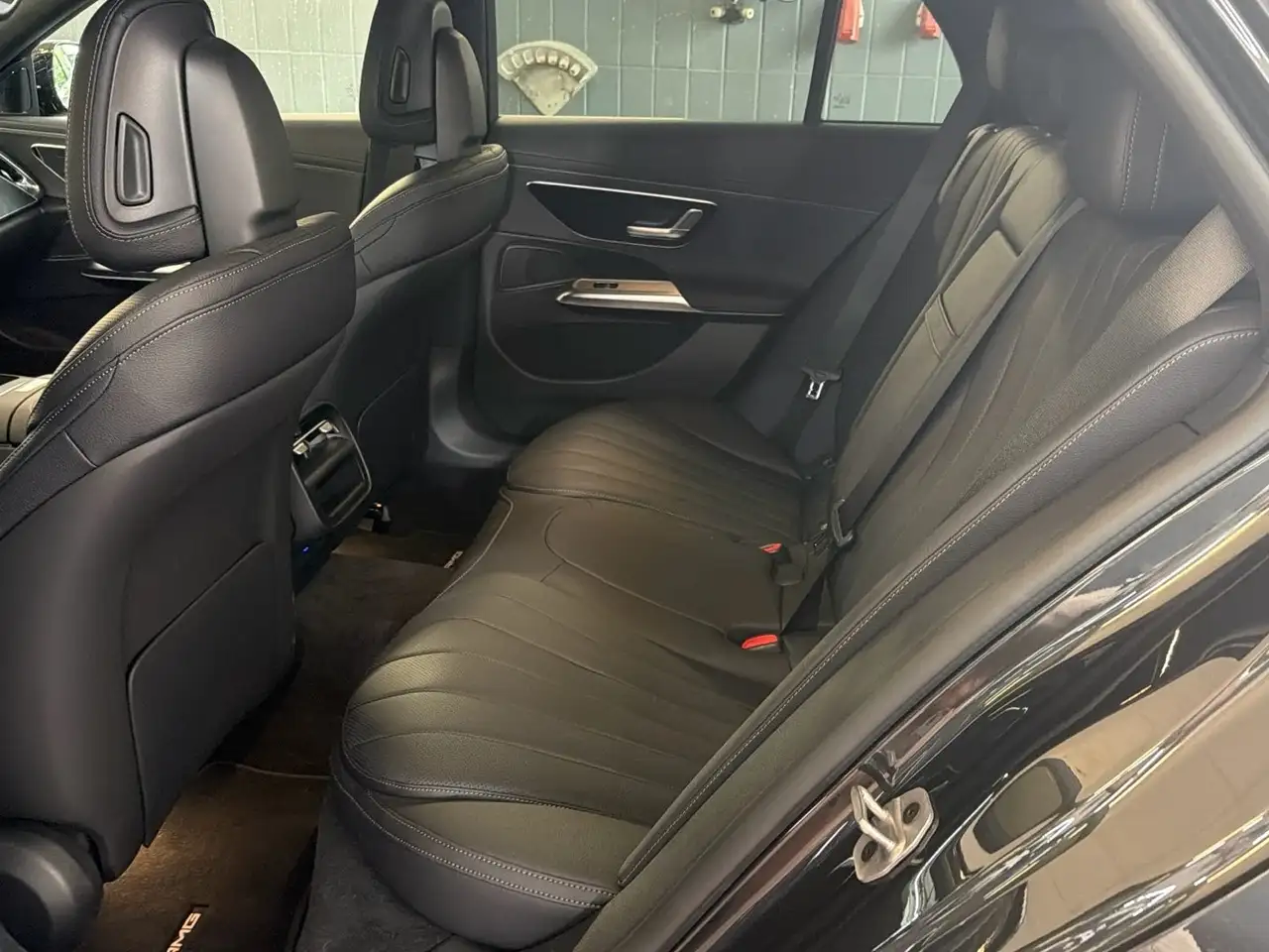 Mercedes-Benz E 220 14