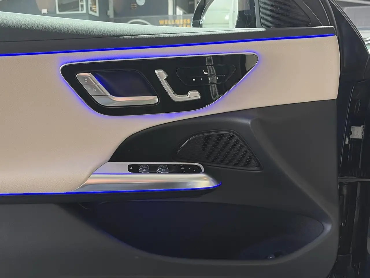 Mercedes-Benz E 200 15
