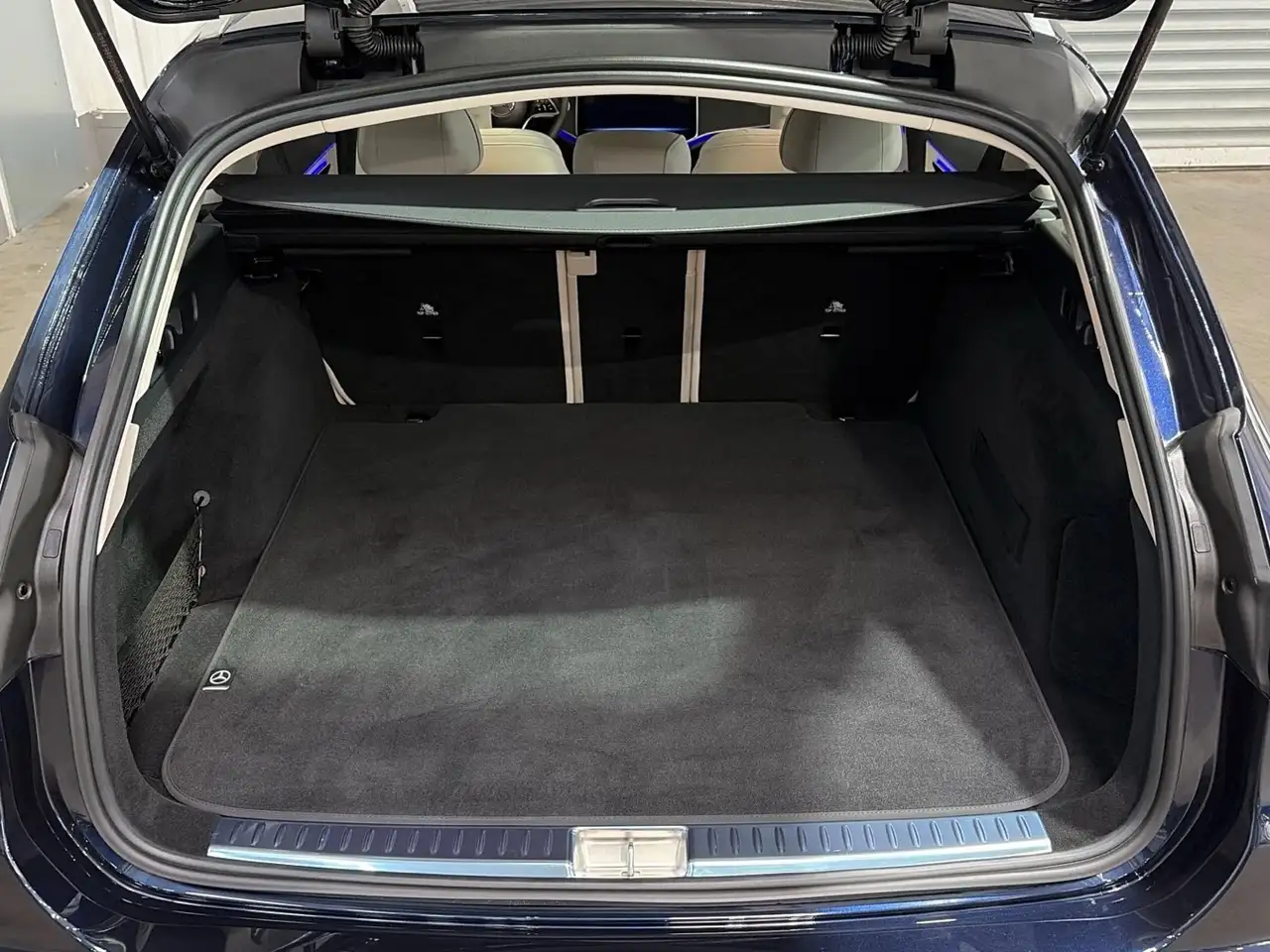 Mercedes-Benz E 200 16