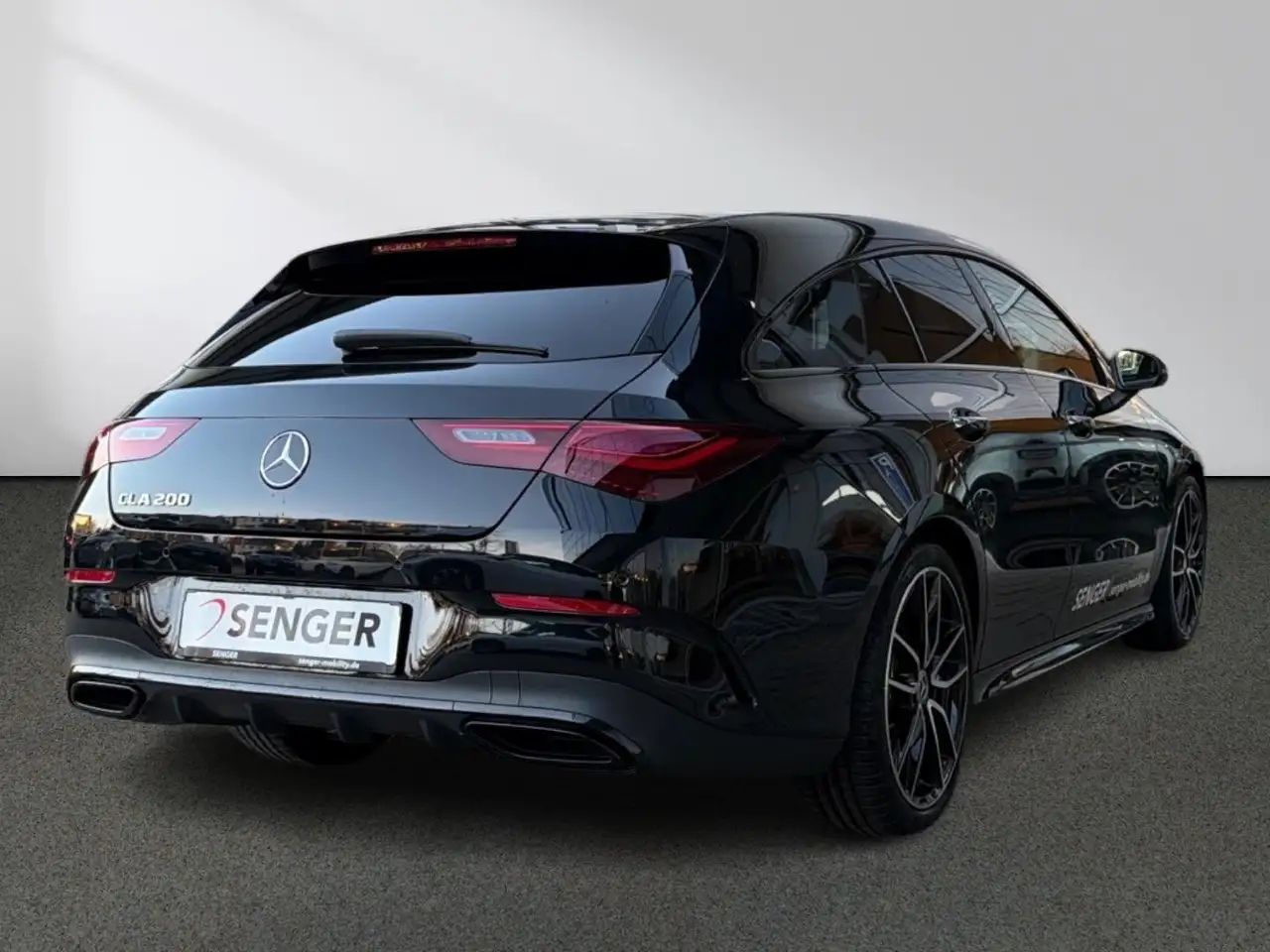 Mercedes-Benz CLA 200 4