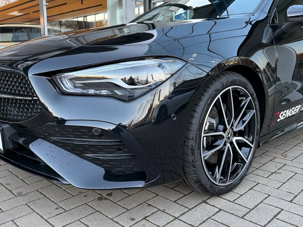 Mercedes-Benz CLA 200 7