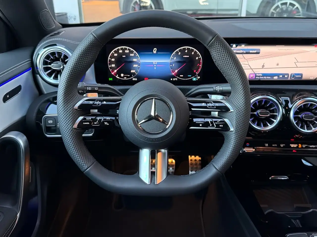 Mercedes-Benz CLA 200 9