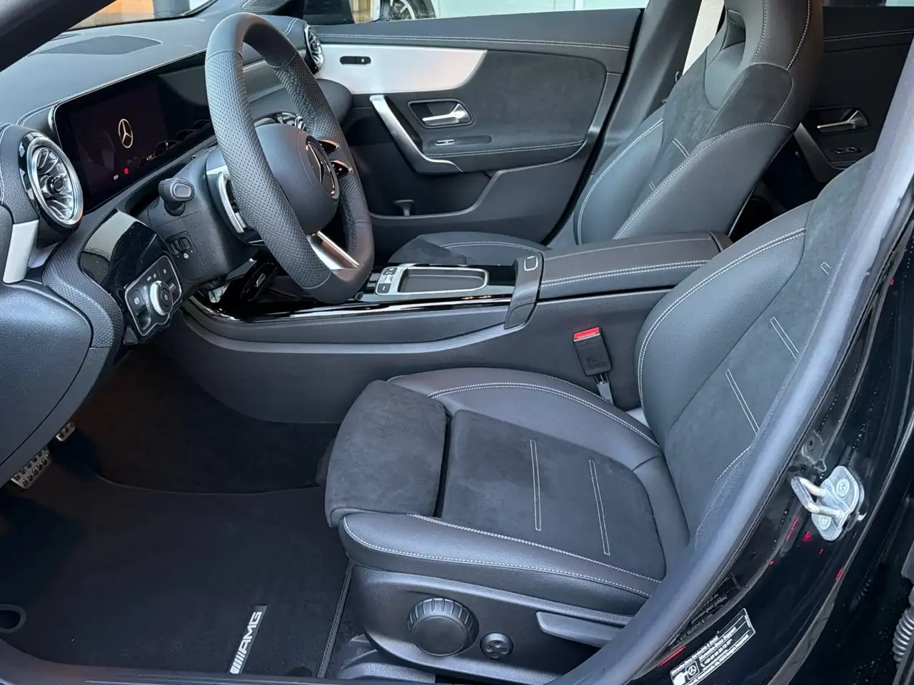Mercedes-Benz CLA 200 12