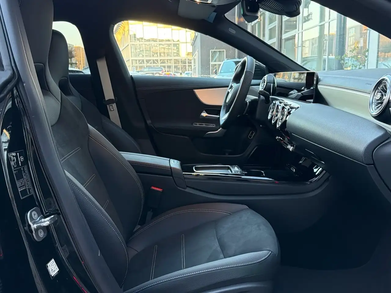 Mercedes-Benz CLA 200 13