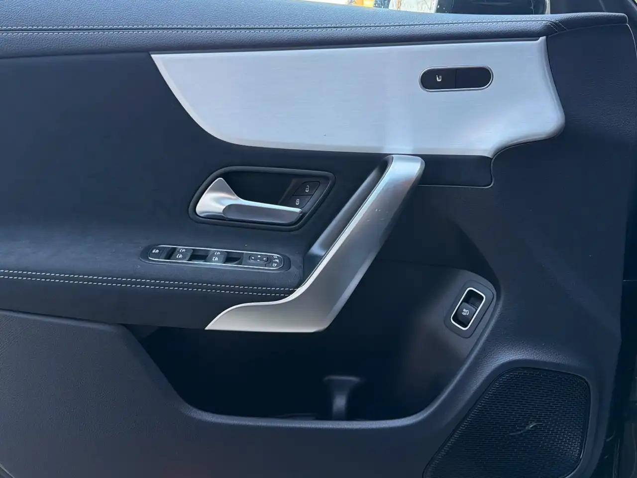 Mercedes-Benz CLA 200 15