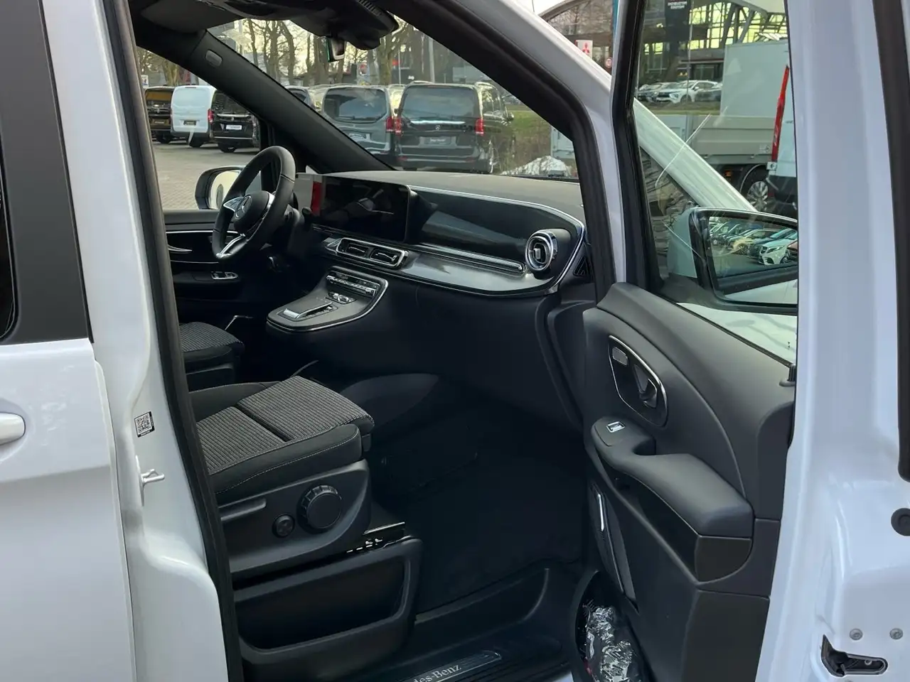 Mercedes-Benz V 250 13