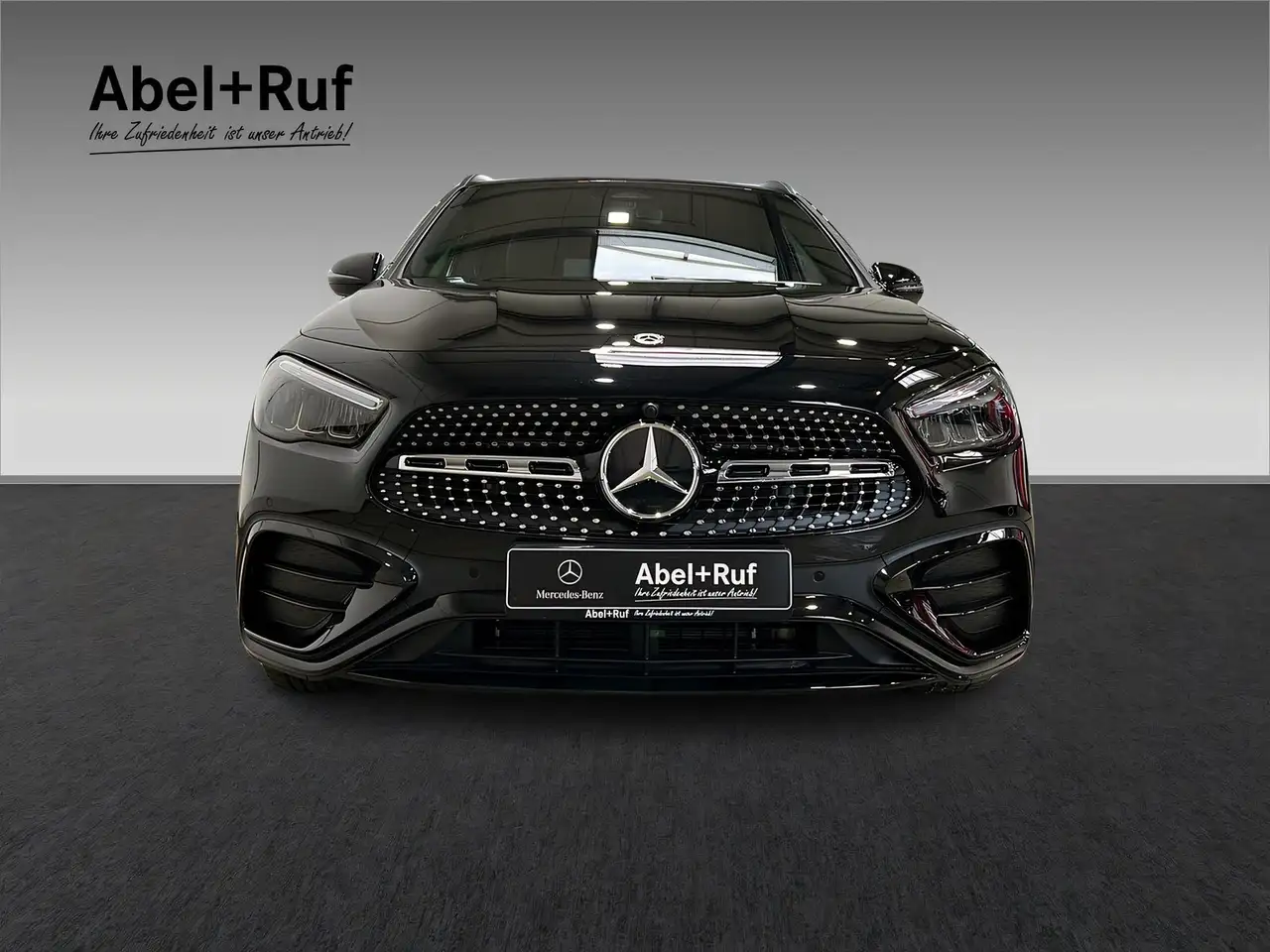Mercedes-Benz GLA 200 2