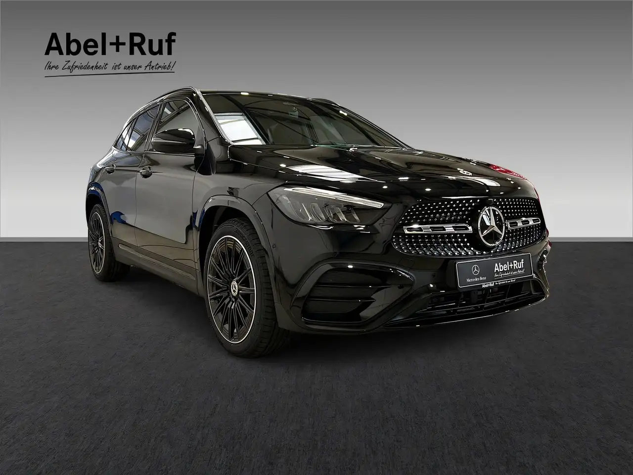Mercedes-Benz GLA 200 3
