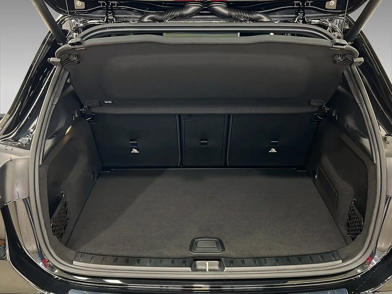 Mercedes-Benz GLA 200 6