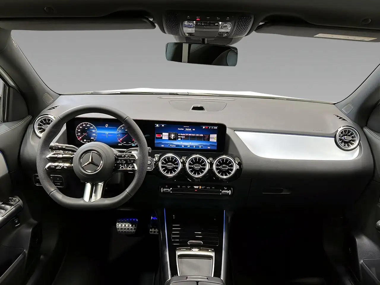 Mercedes-Benz GLA 200 10