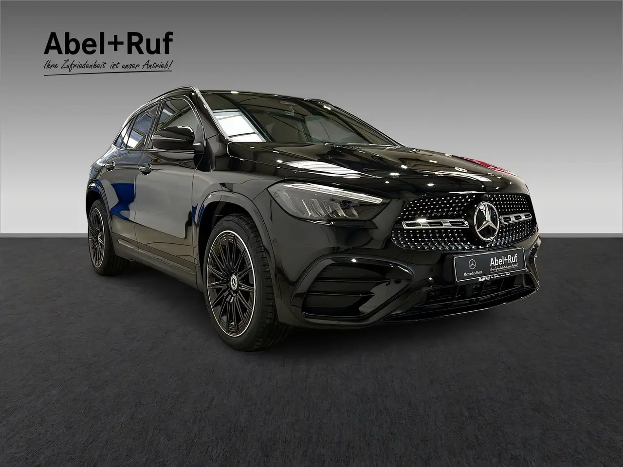Mercedes-Benz GLA 200 3