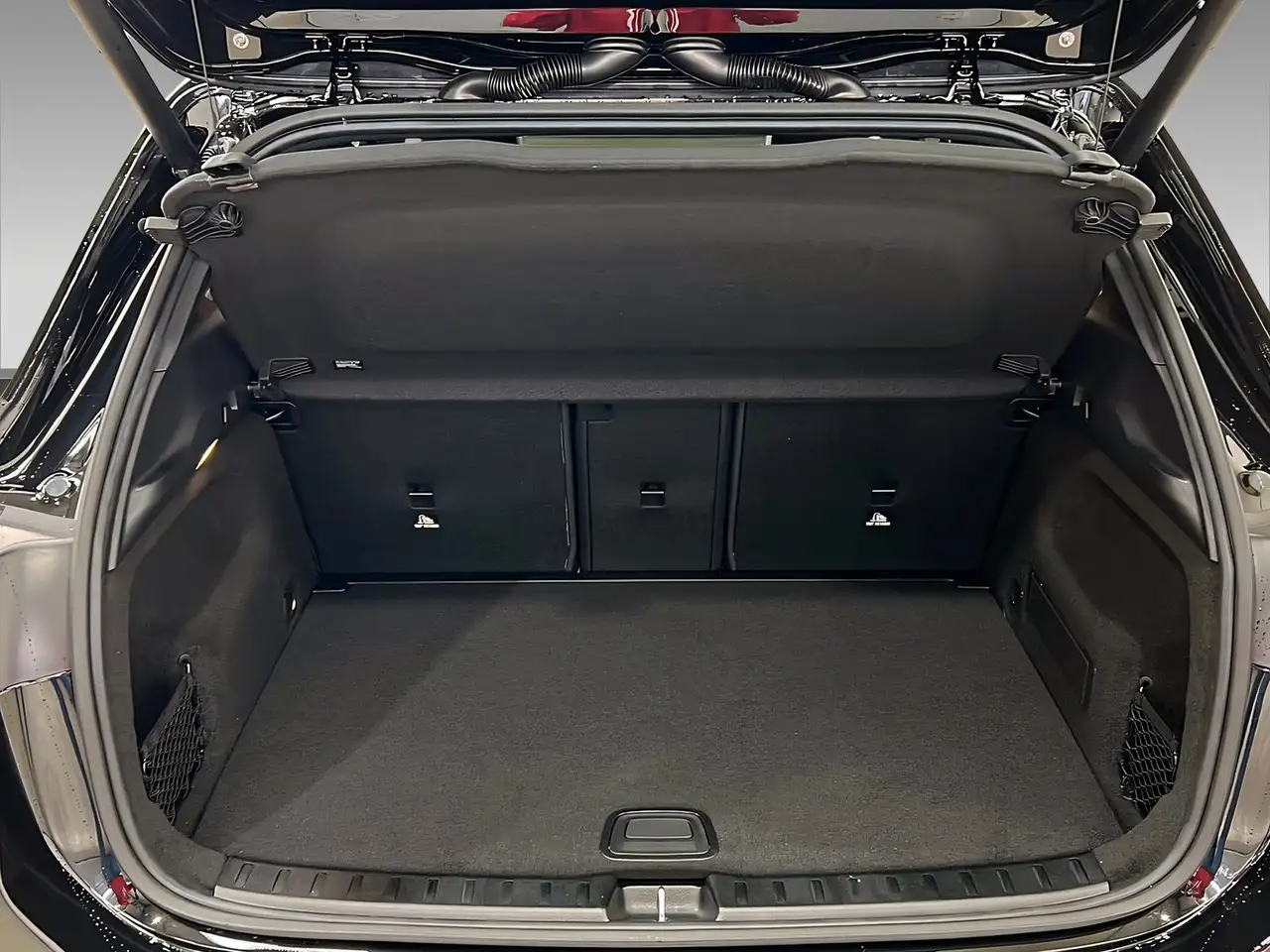 Mercedes-Benz GLA 200 6