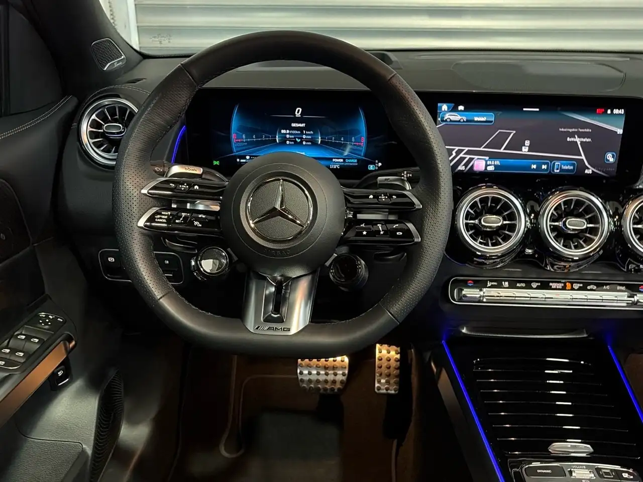 Mercedes-Benz GLB 35 9