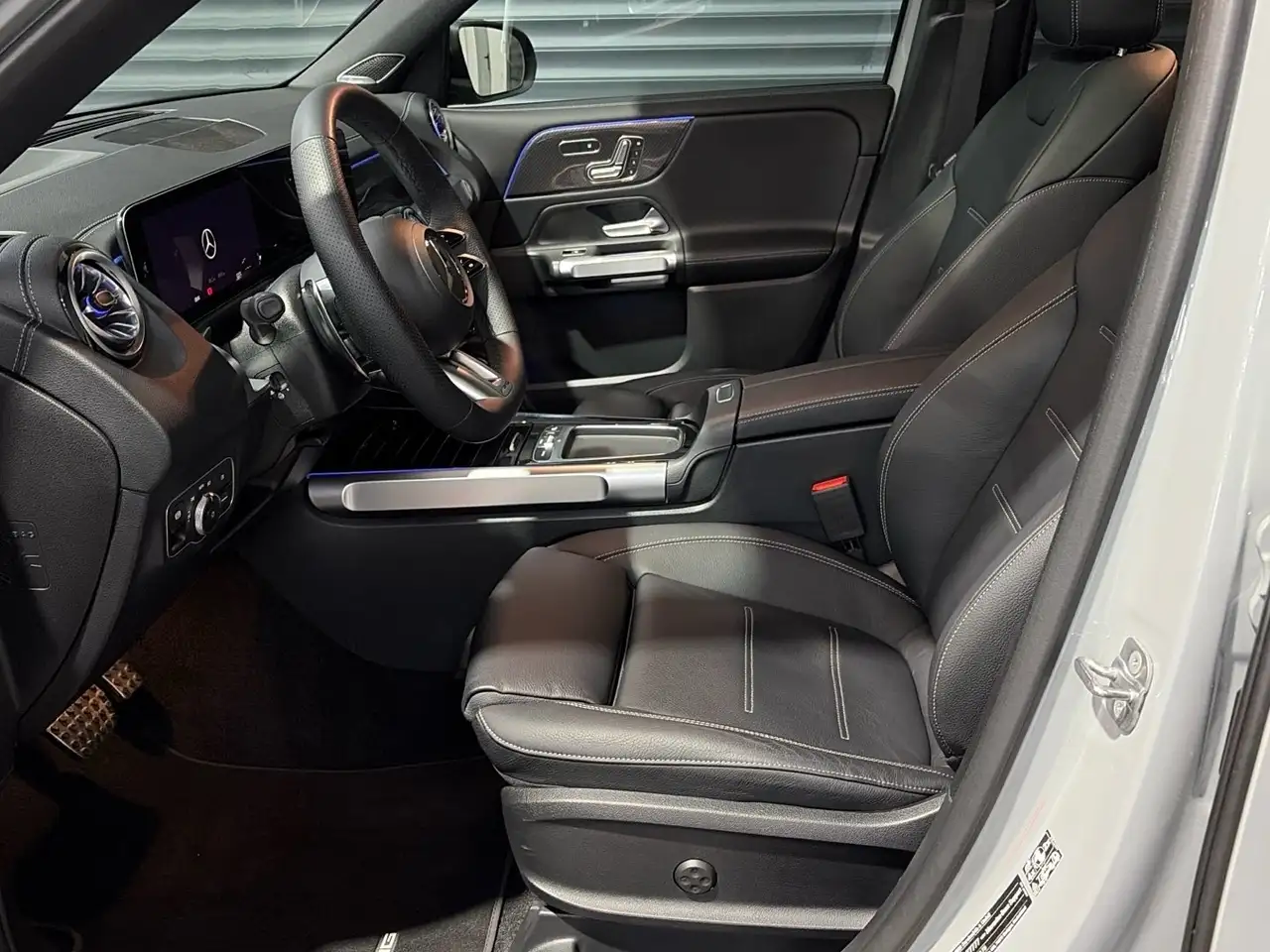 Mercedes-Benz GLB 35 12