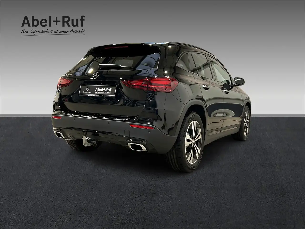 Mercedes-Benz GLA 200 5