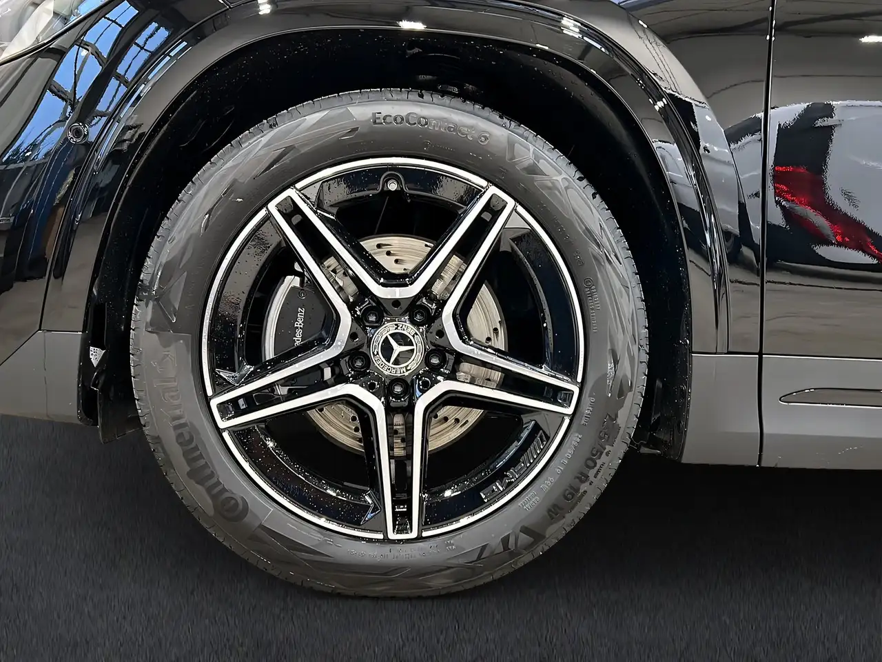 Mercedes-Benz GLA 180 7