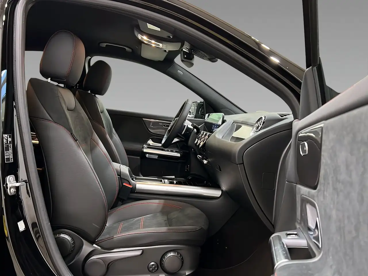 Mercedes-Benz GLA 180 14