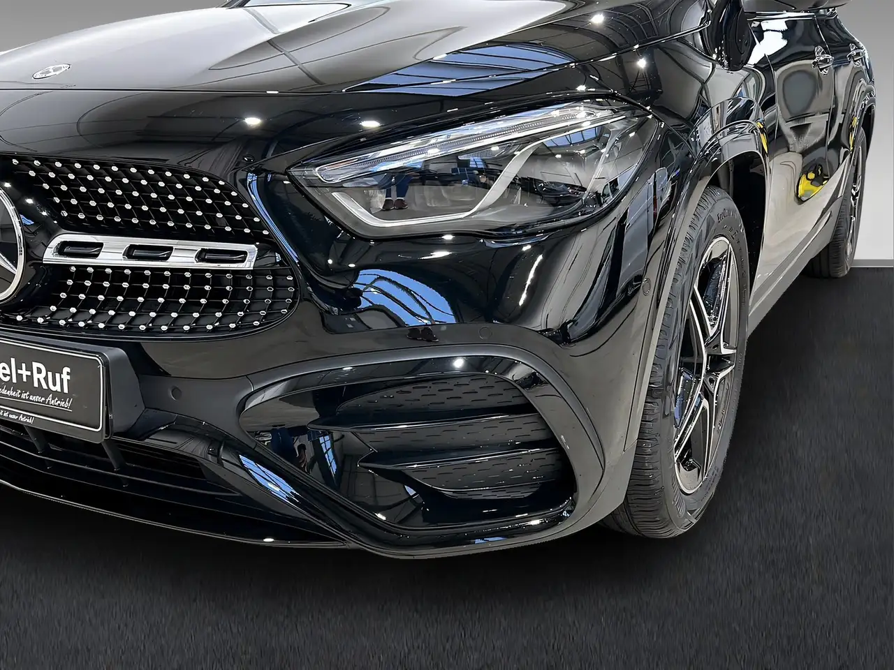Mercedes-Benz GLA 180 15