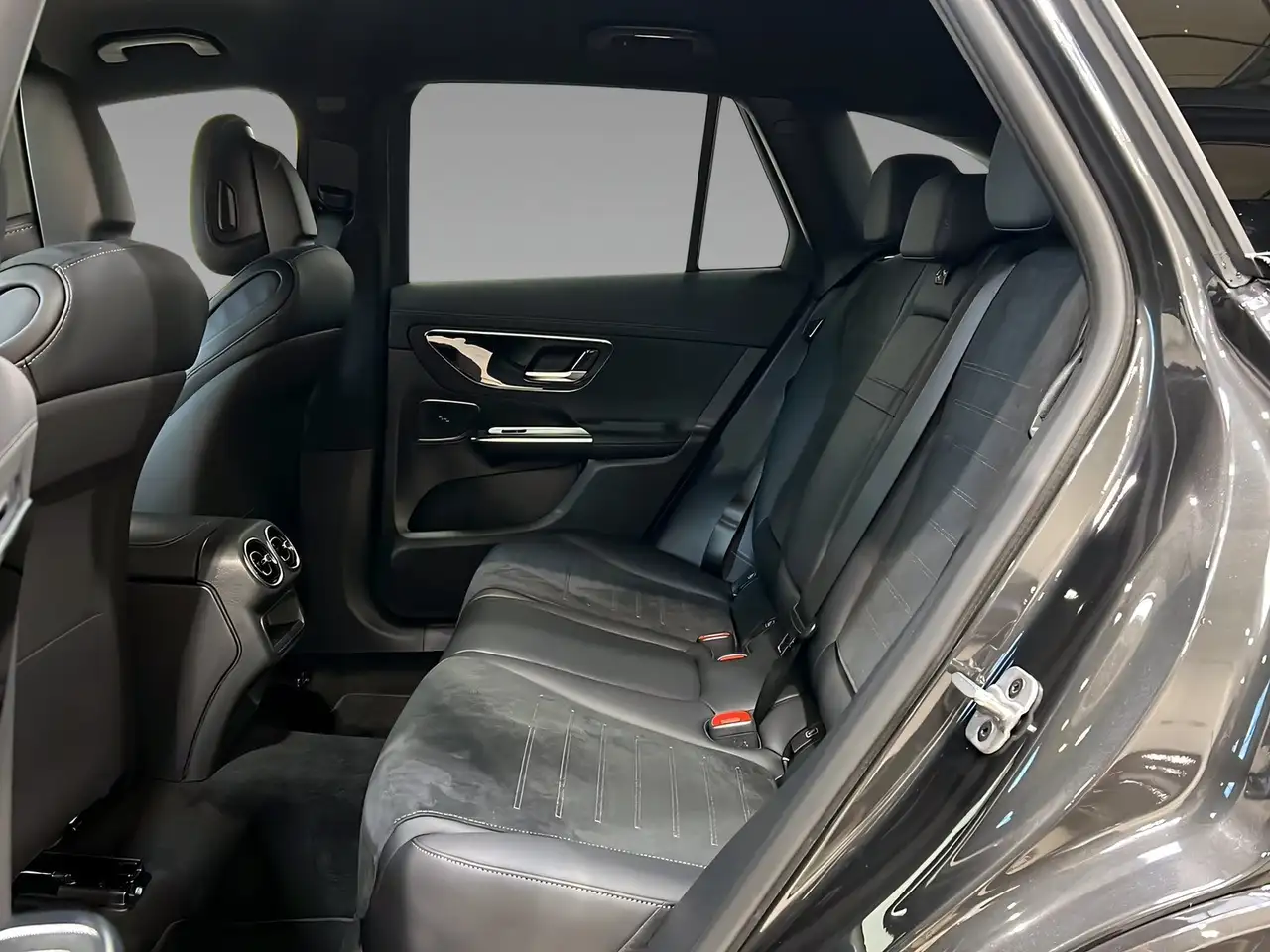 Mercedes-Benz GLC 220 9