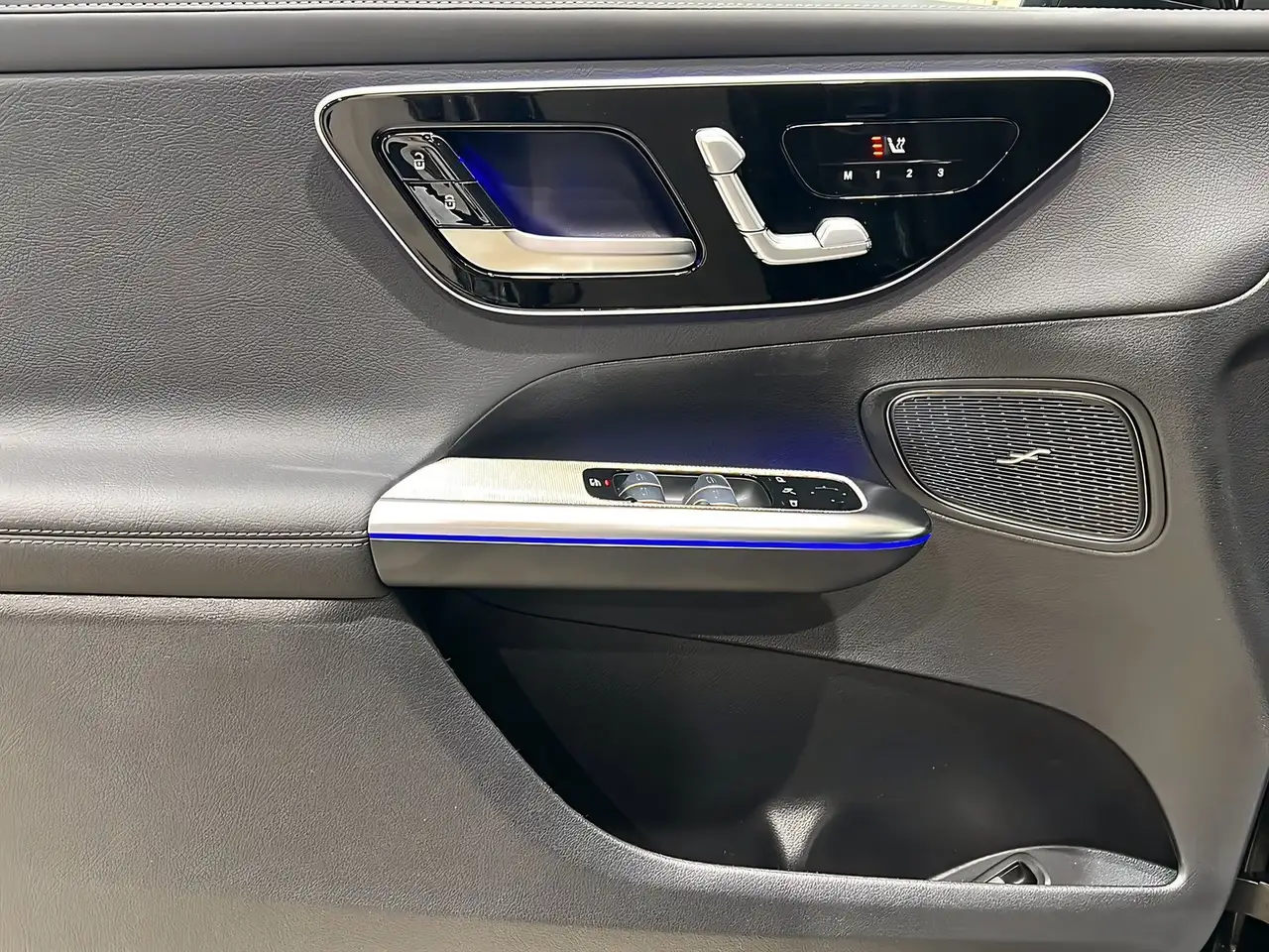Mercedes-Benz GLC 220 13
