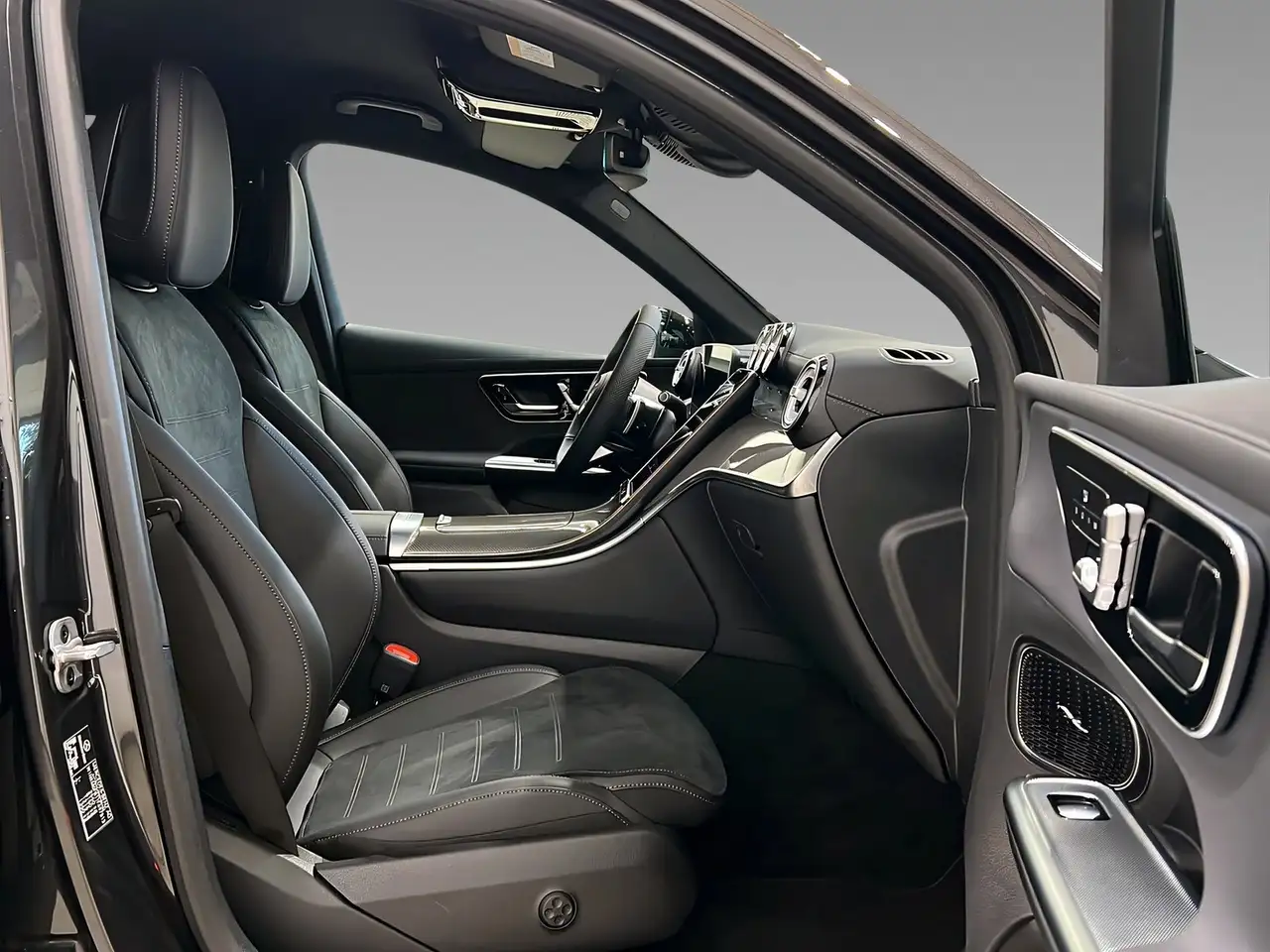 Mercedes-Benz GLC 220 14