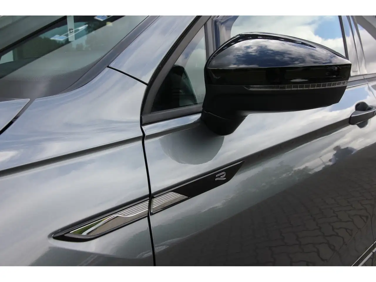 Volkswagen Tiguan 7