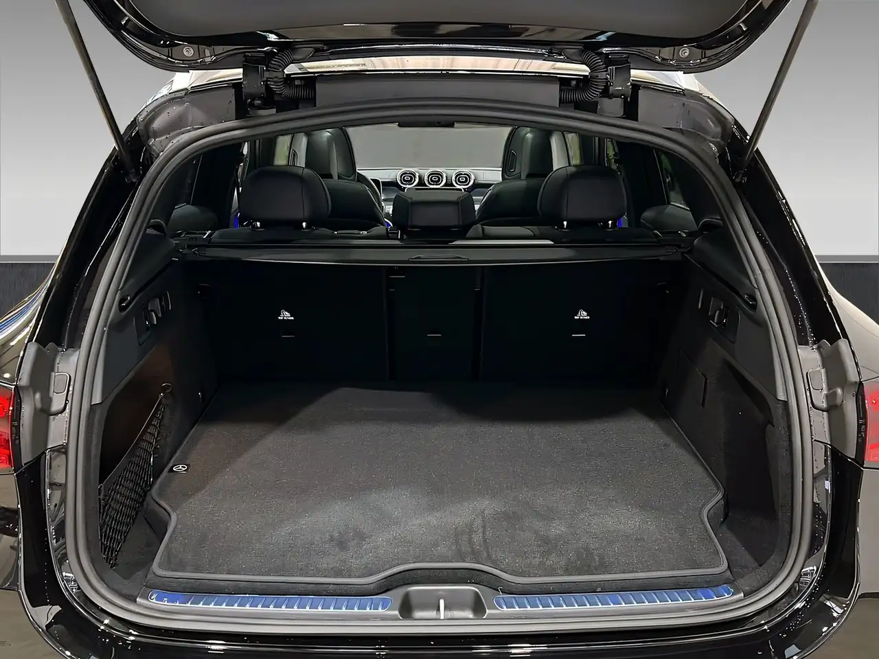 Mercedes-Benz GLC 300 6
