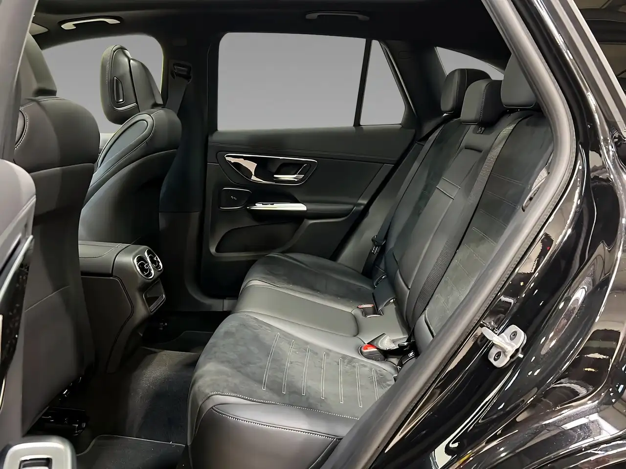 Mercedes-Benz GLC 300 9