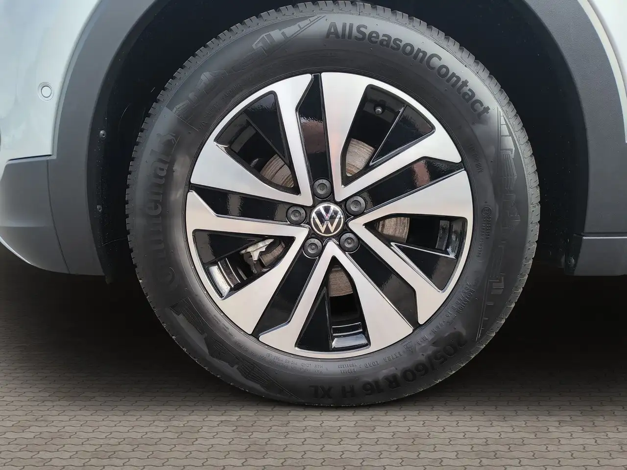 Volkswagen T-Cross 2