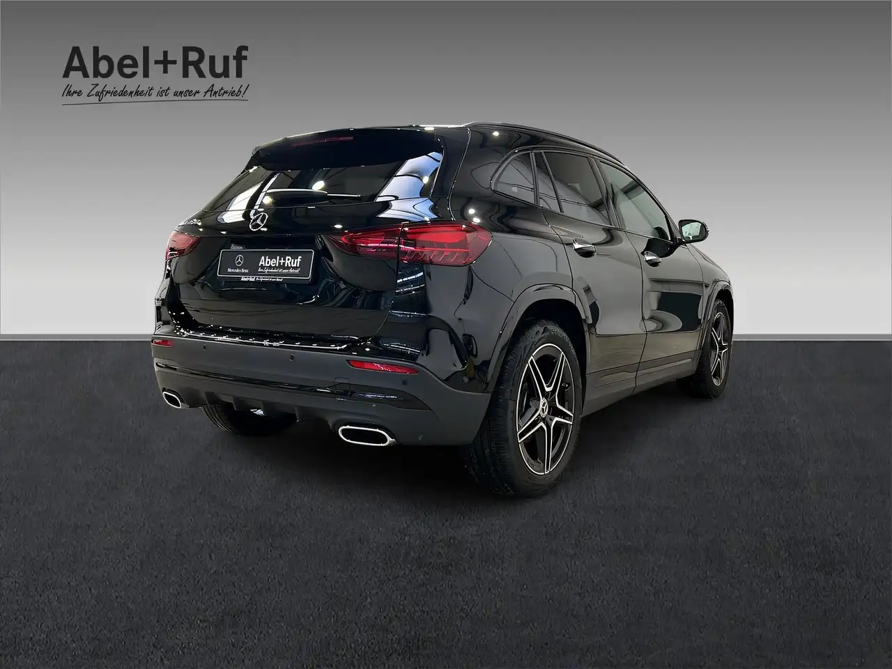 Mercedes-Benz GLA 200 5