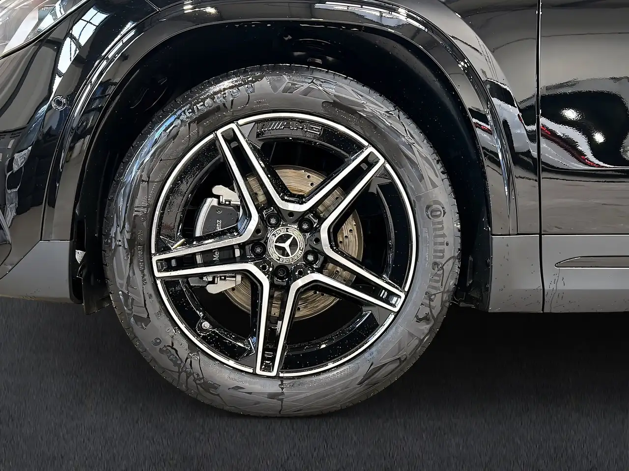 Mercedes-Benz GLA 200 7