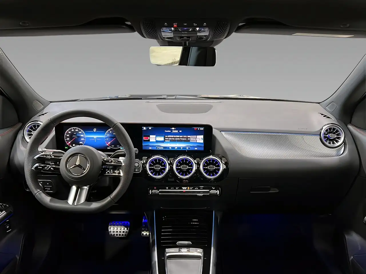 Mercedes-Benz GLA 200 10
